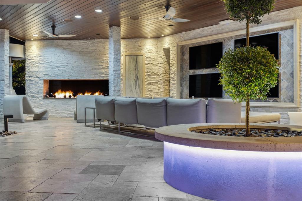 TAMPA PALMS 4A UNIT 1 - Residential