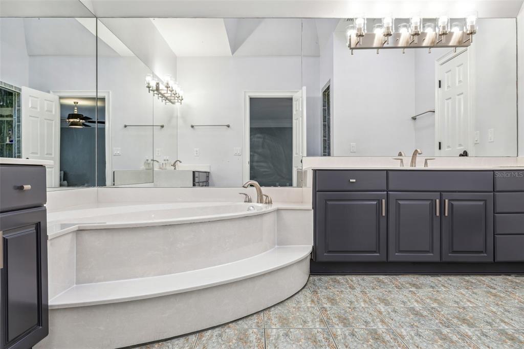 TAMPA PALMS 4A UNIT 1 - Residential