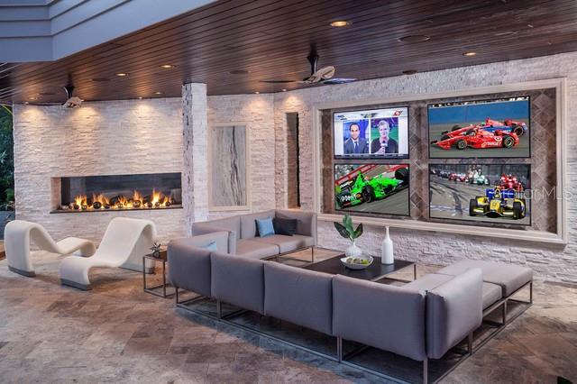 TAMPA PALMS 4A UNIT 1 - Residential