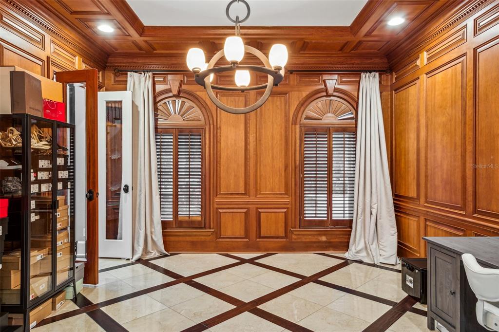 TAMPA PALMS 4A UNIT 1 - Residential