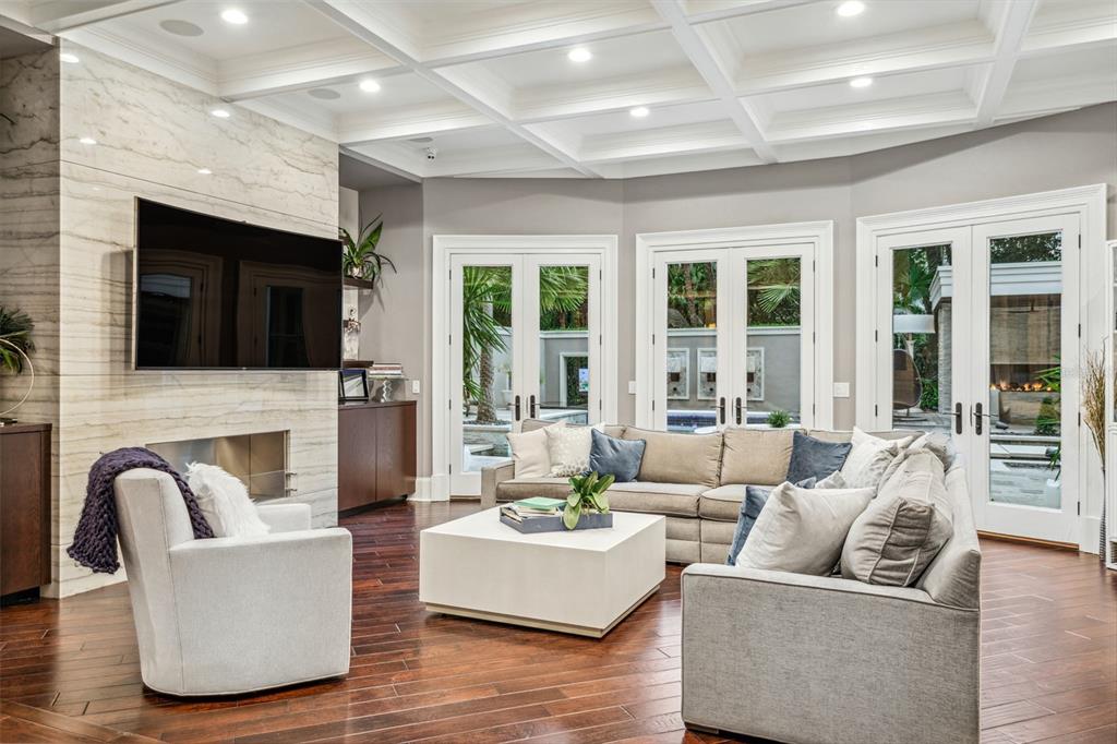 TAMPA PALMS 4A UNIT 1 - Residential