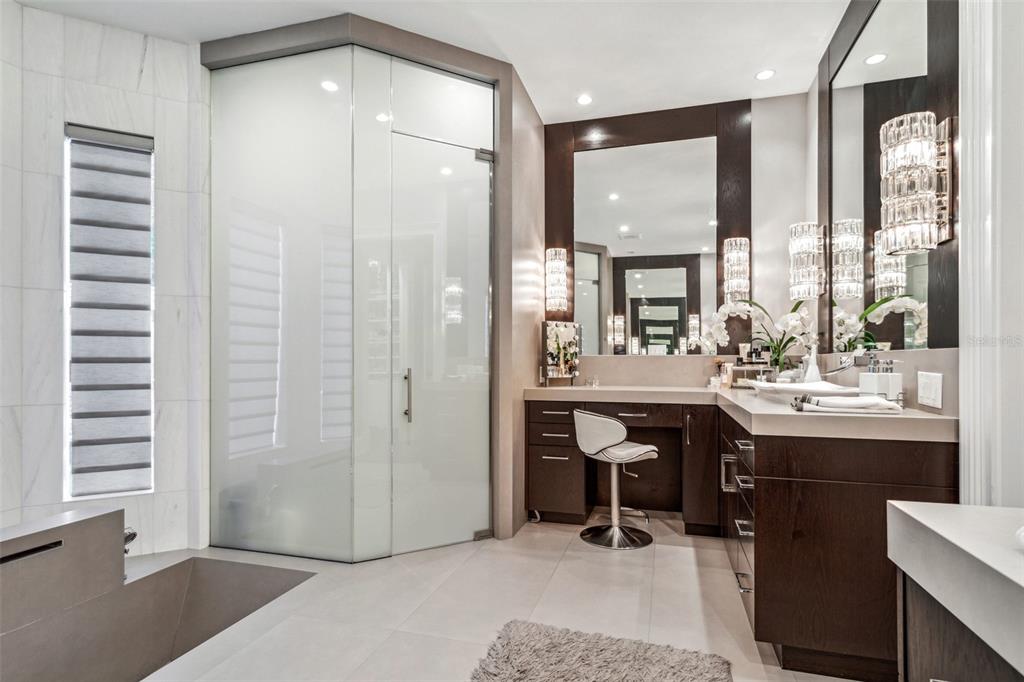 TAMPA PALMS 4A UNIT 1 - Residential