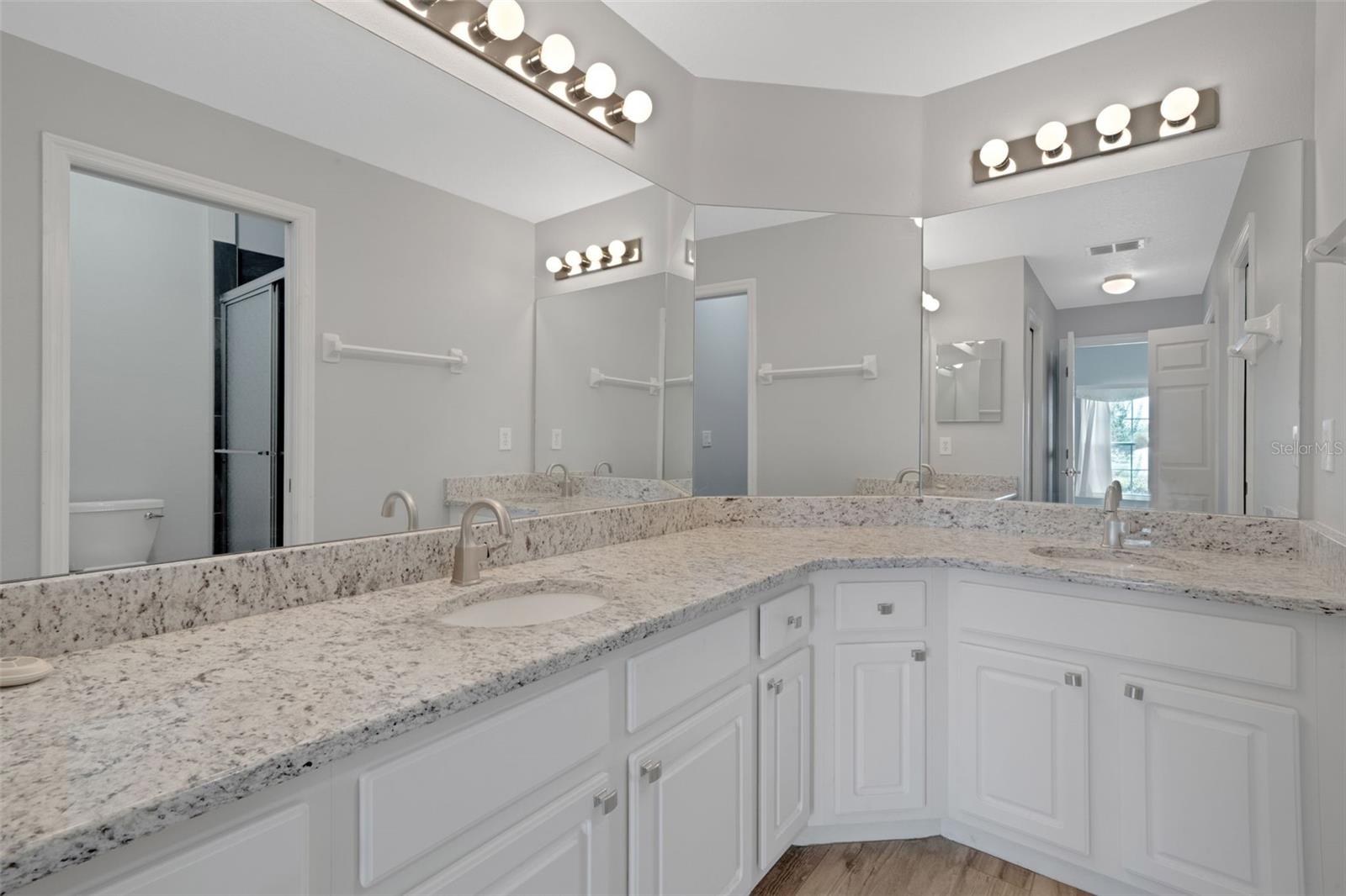 GALLERY AT RIDGEWOOD LAKES A CONDO PH 02 - Residential