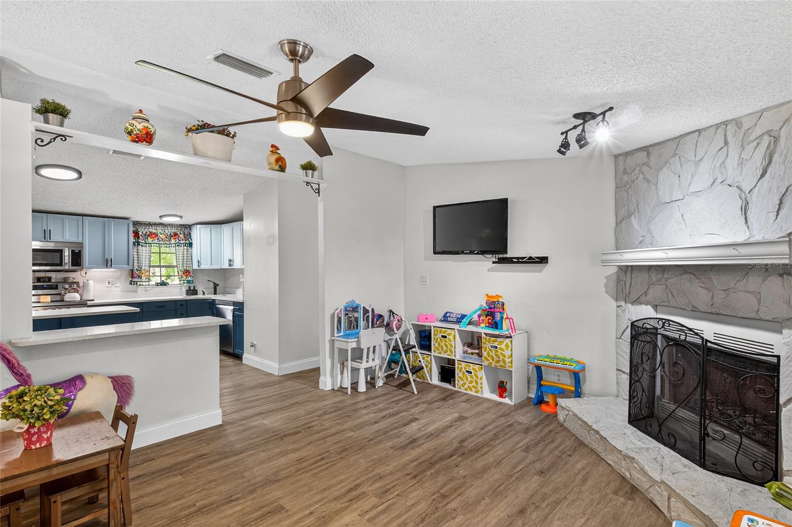 S L & I C - Residential