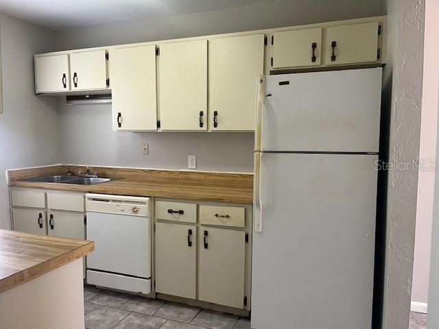 PHOENIX SUB PH II NAPIER GRT - Residential Income