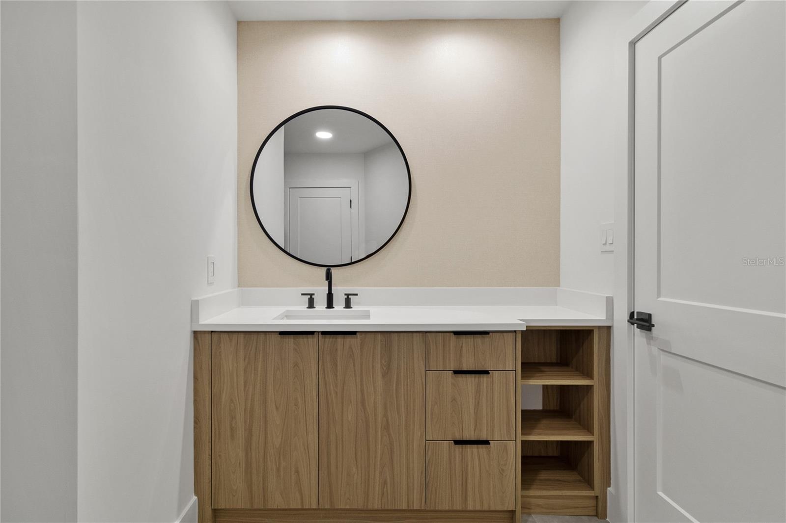 BAY HILL SEC 09 - Residential