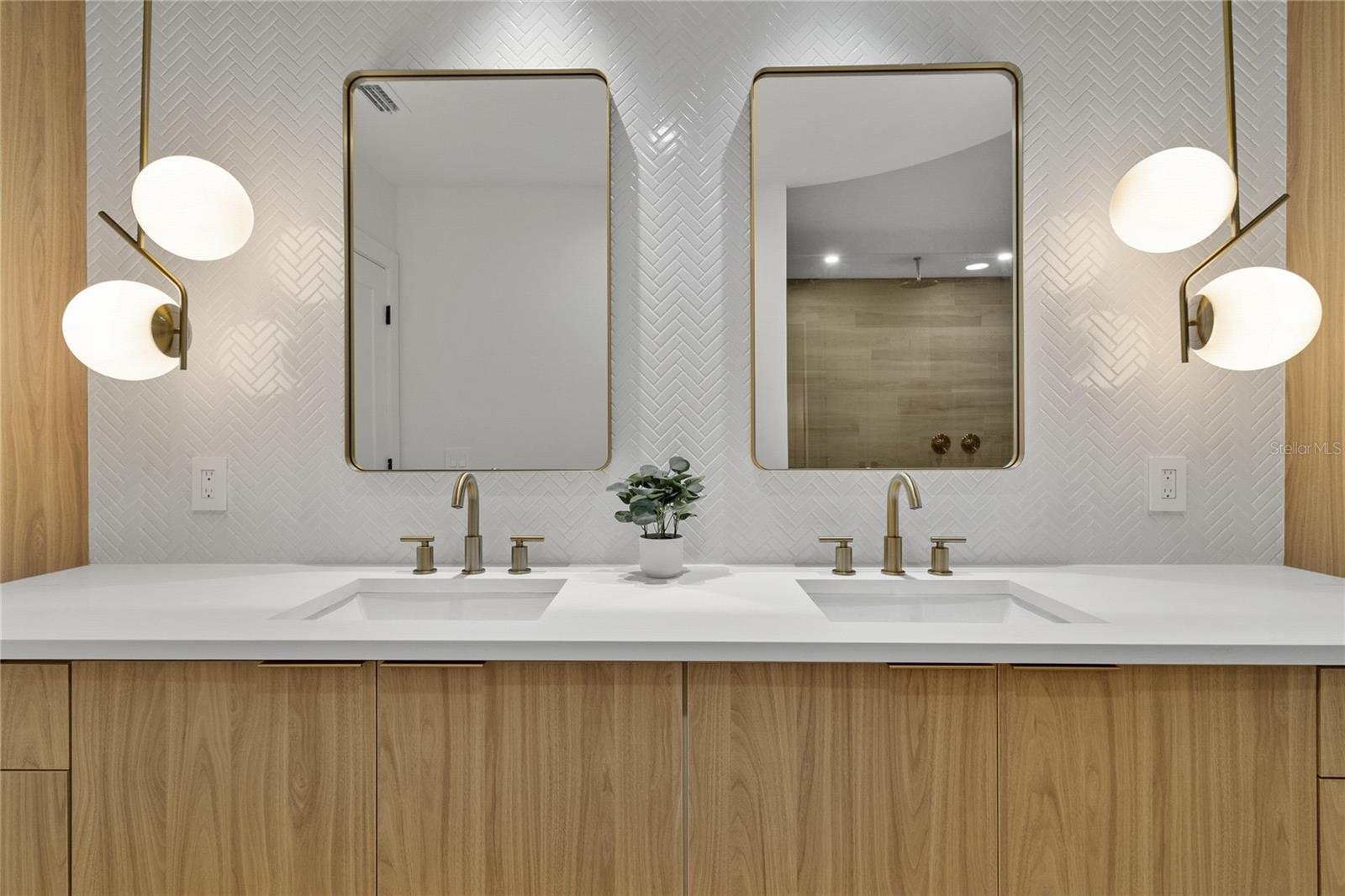 BAY HILL SEC 09 - Residential