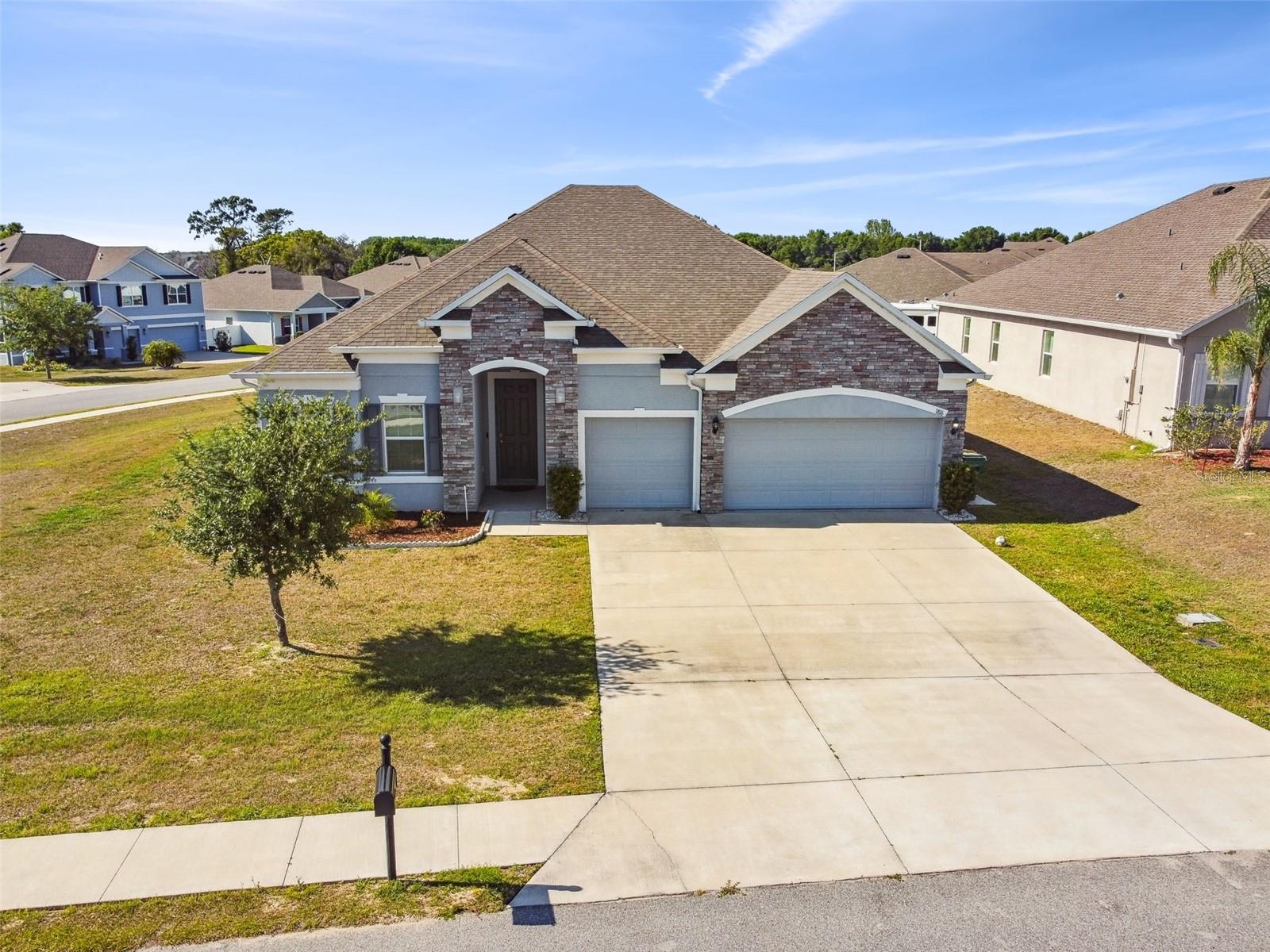 1816 FOREST GLEN DRIVE