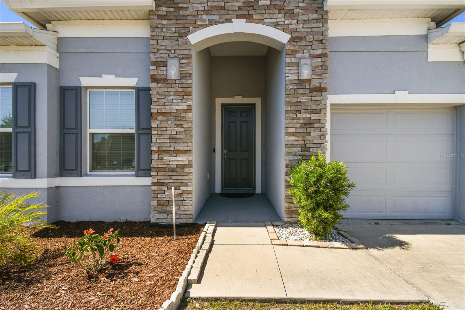 1816 FOREST GLEN DRIVE
