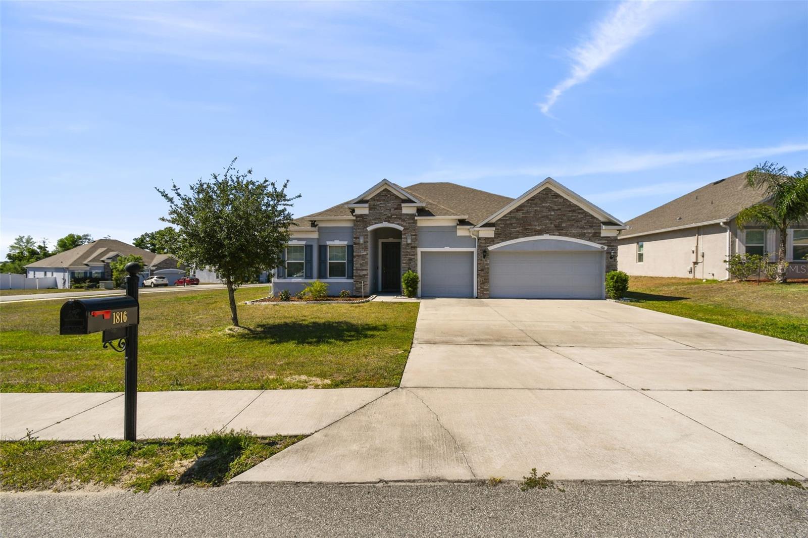 1816 FOREST GLEN DRIVE
