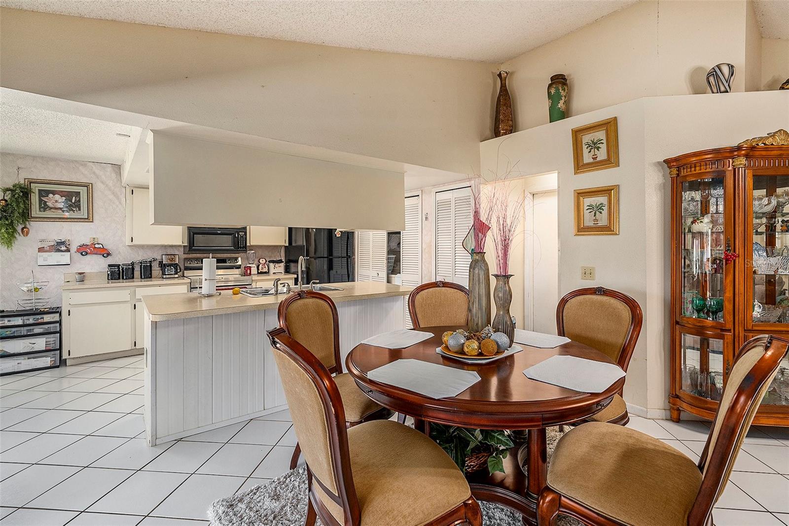 LAKEVIEW VILLAGE SECTION A UNIT 3 - Residential