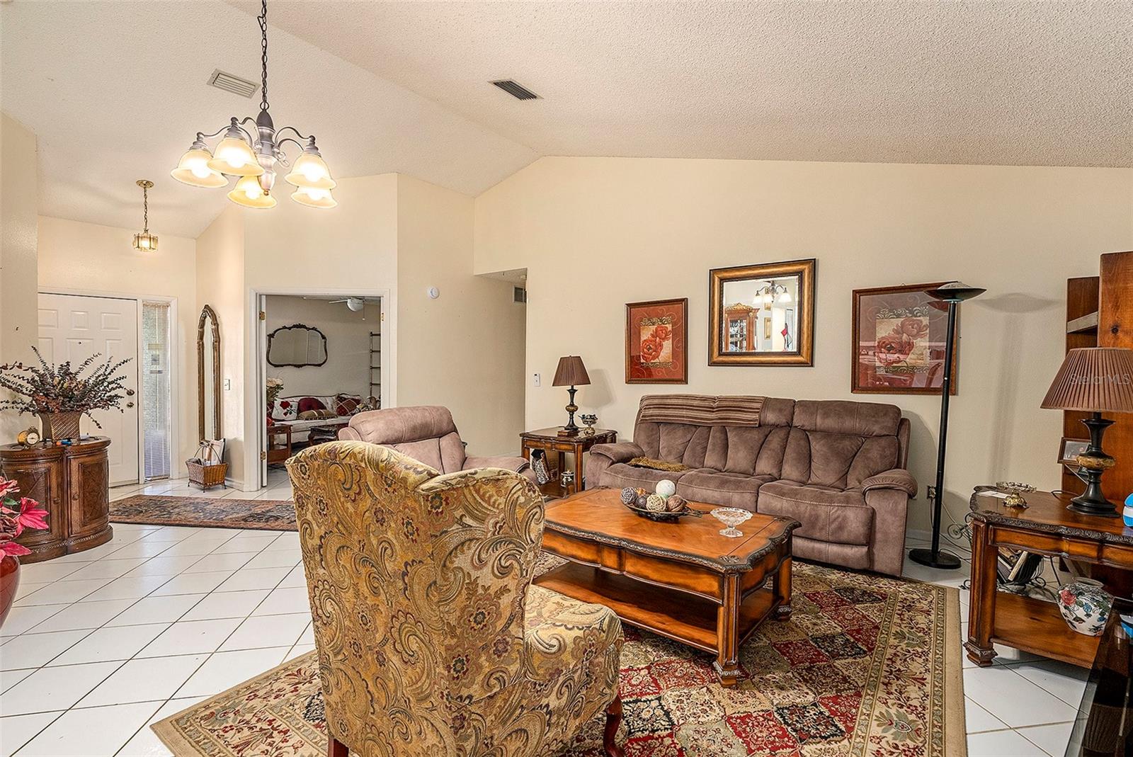 LAKEVIEW VILLAGE SECTION A UNIT 3 - Residential