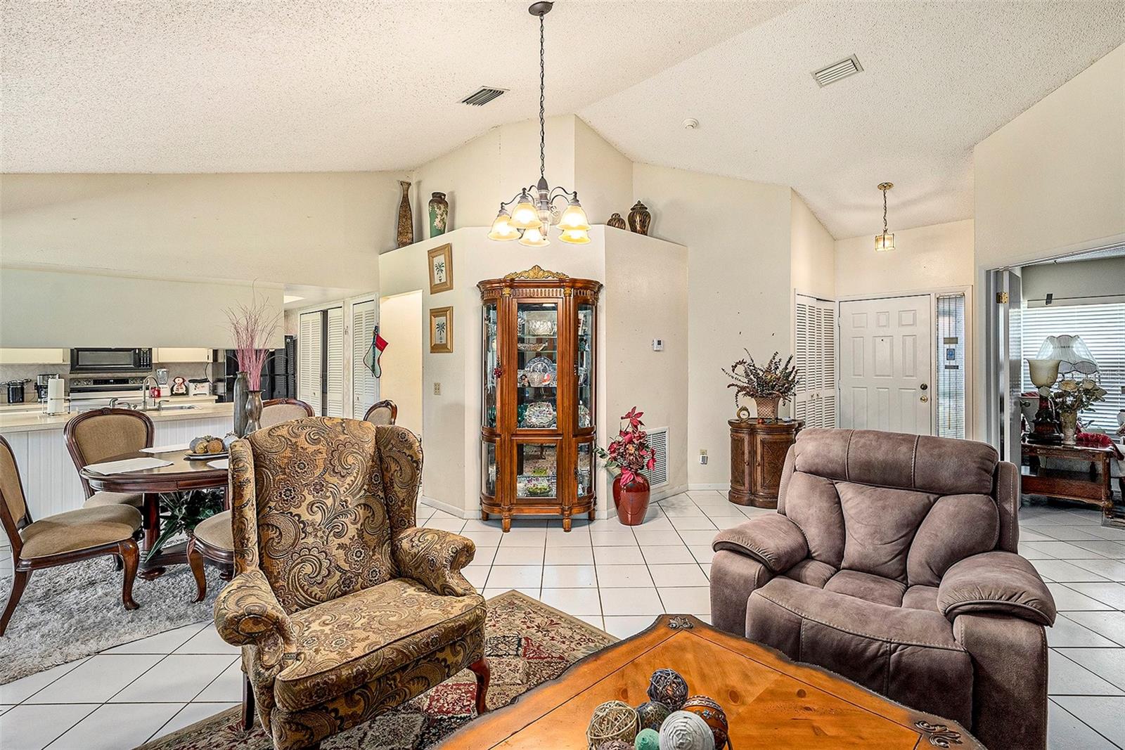 LAKEVIEW VILLAGE SECTION A UNIT 3 - Residential