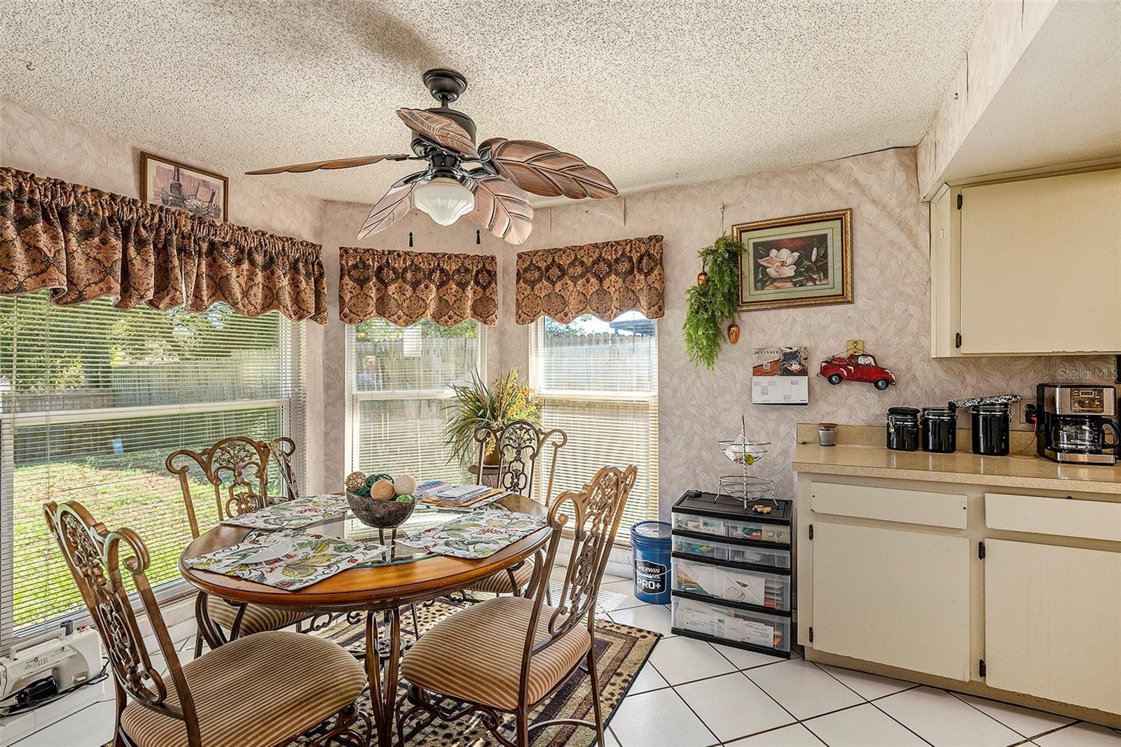LAKEVIEW VILLAGE SECTION A UNIT 3 - Residential