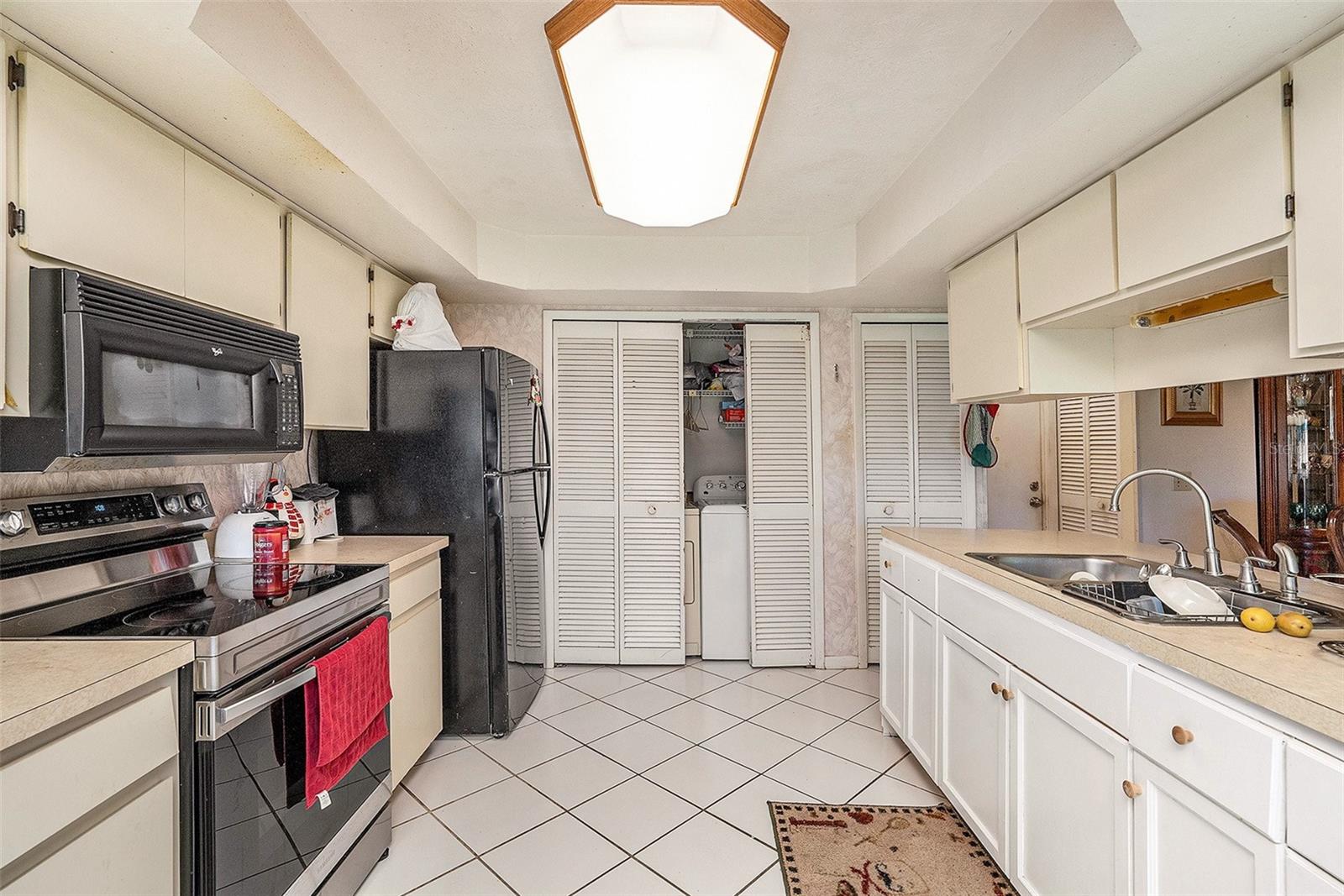 LAKEVIEW VILLAGE SECTION A UNIT 3 - Residential