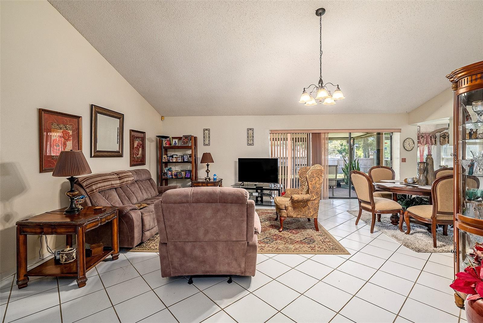 1606 DUSTY ROSE LANE