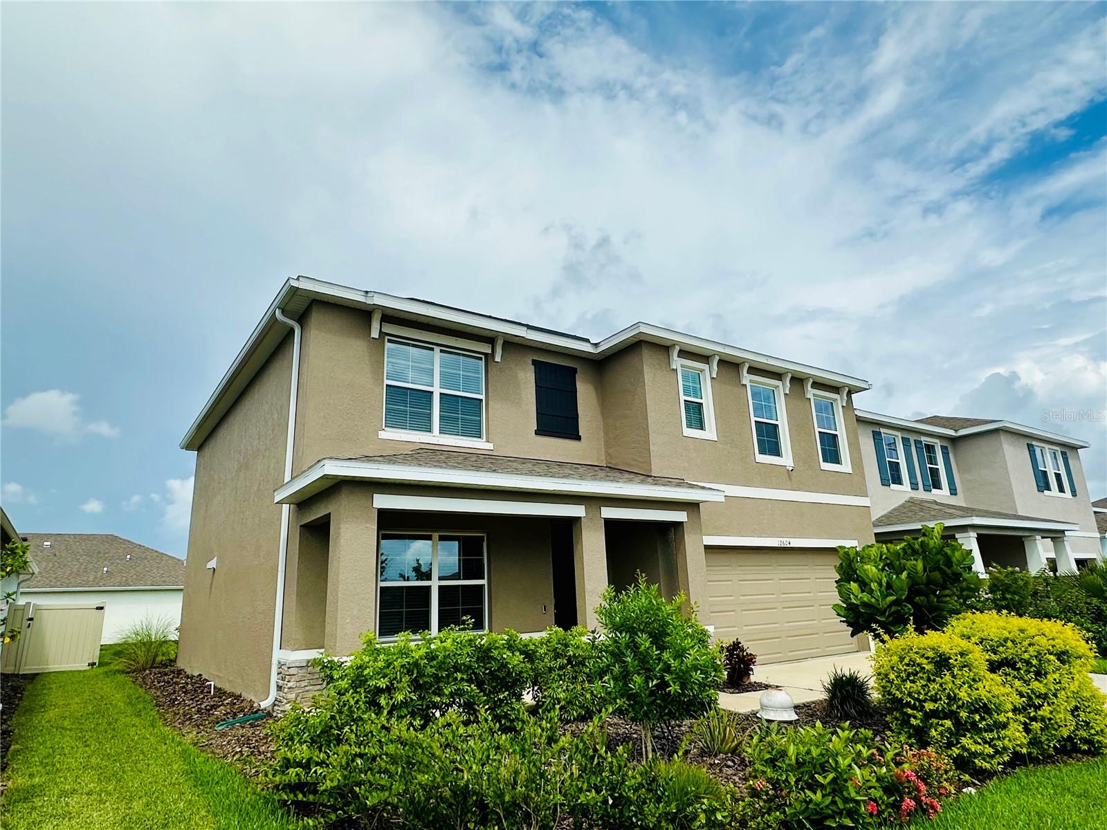 PROMENADE ESTATES PH I - Residential Lease