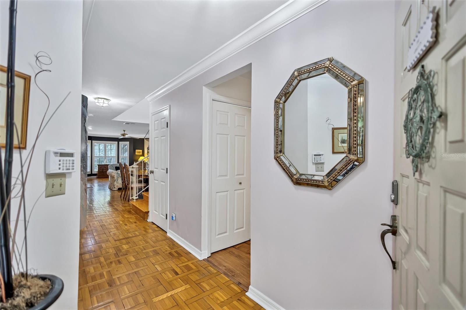 1485 MAHOGANY LANE 1602