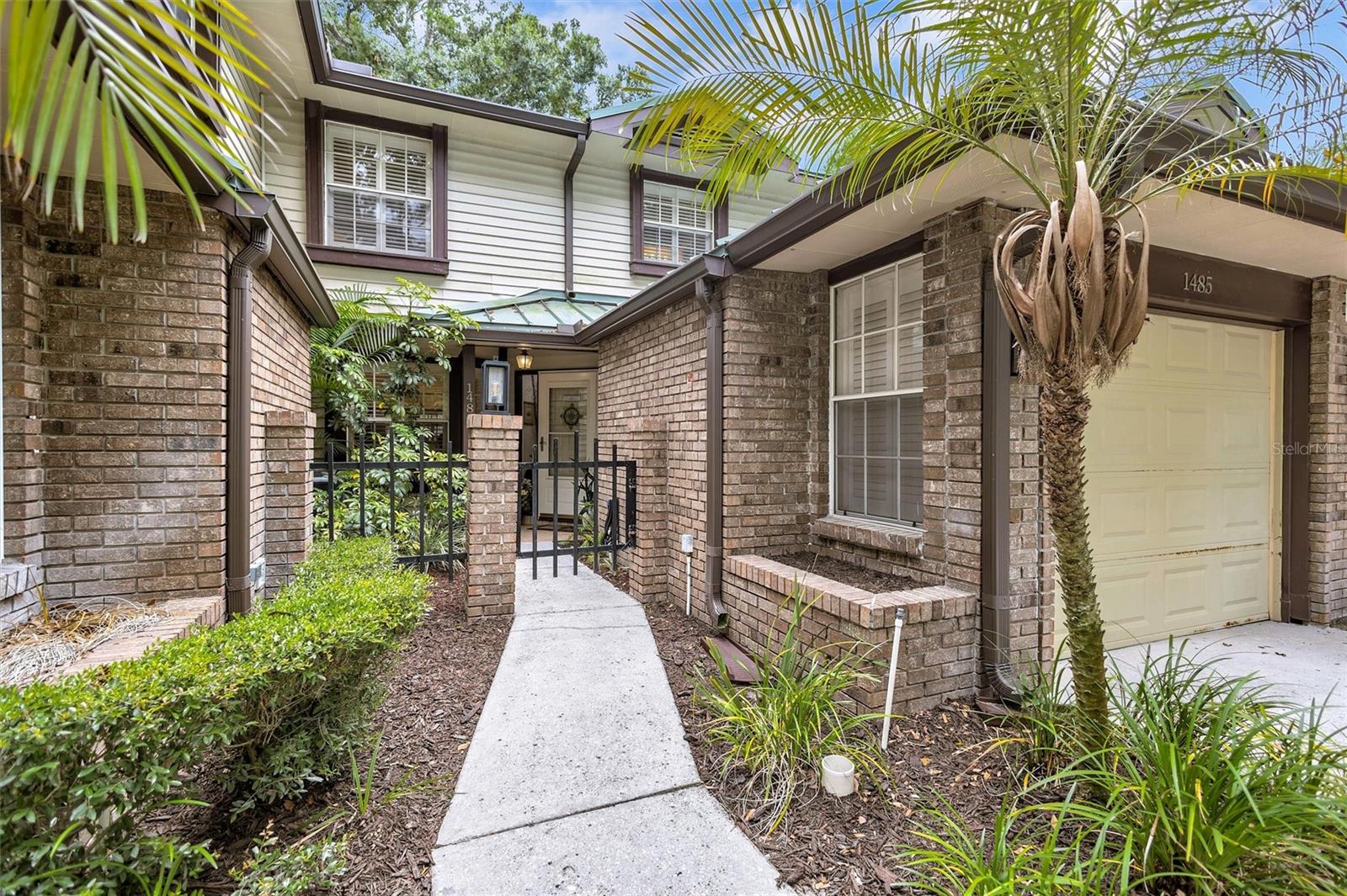 1485 MAHOGANY LANE 1602