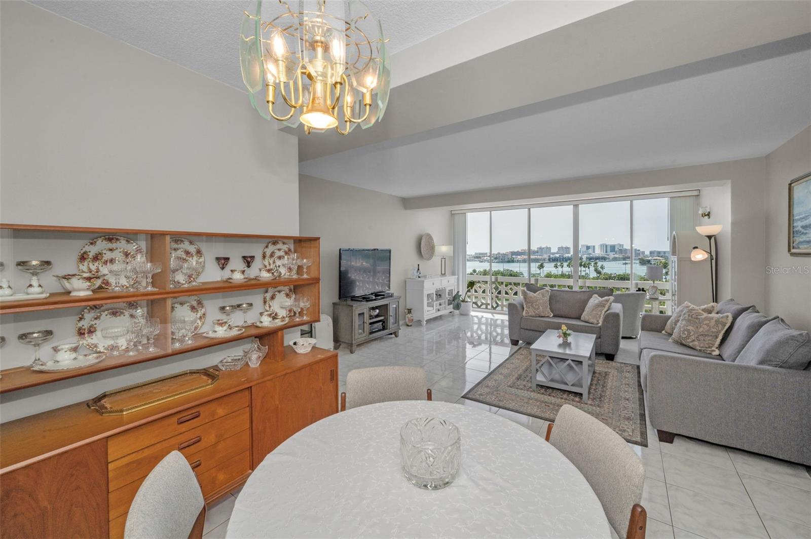 HORIZON HOUSE CO-OP - Residential