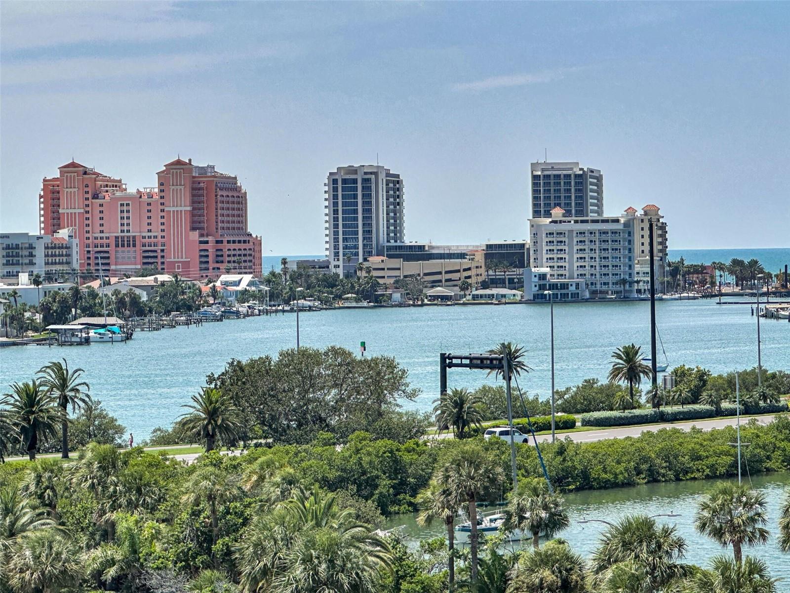 HORIZON HOUSE CO-OP - Residential