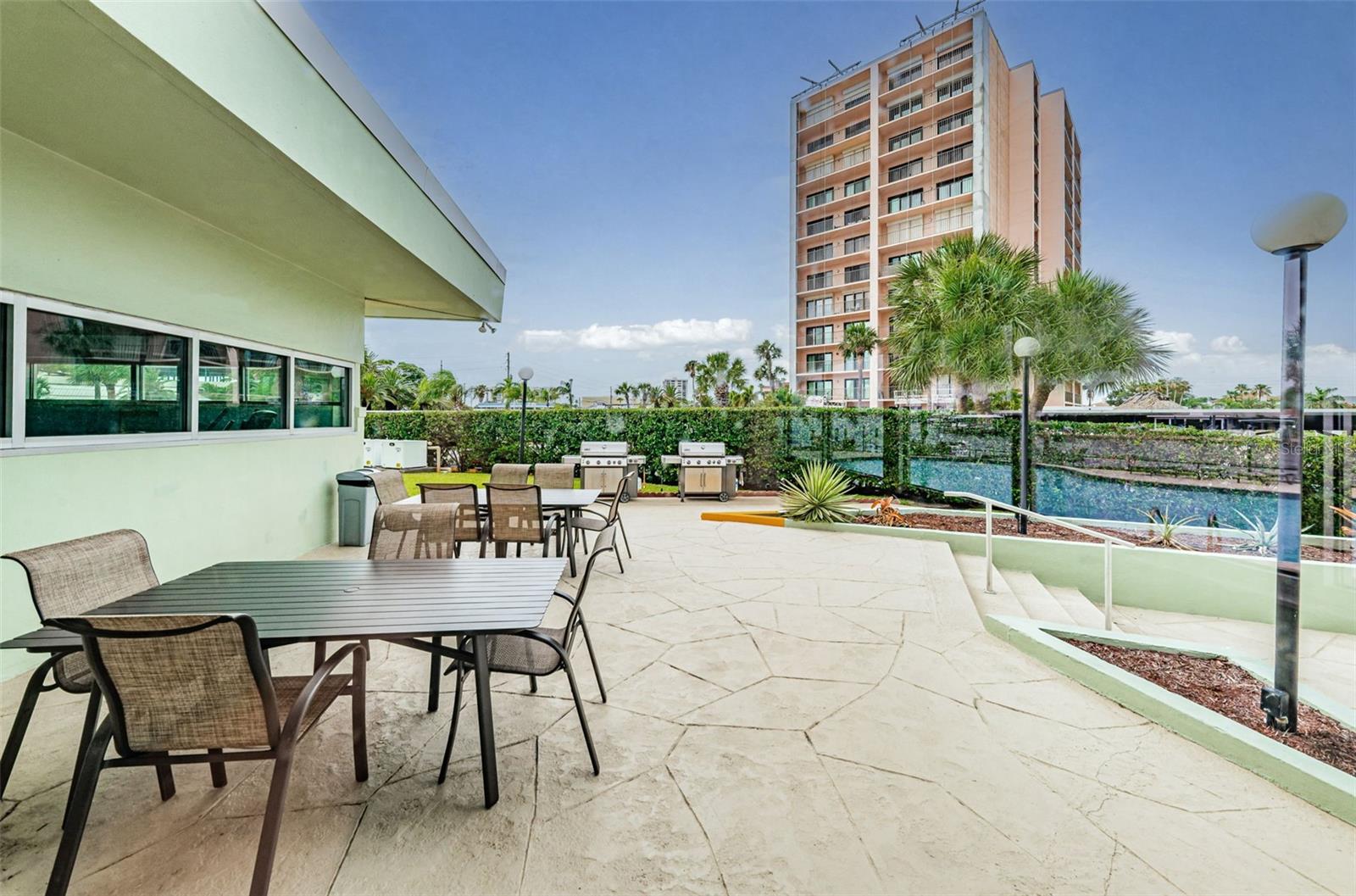 HORIZON HOUSE CO-OP - Residential