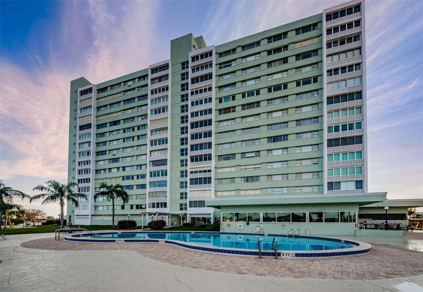 HORIZON HOUSE CO-OP - Residential