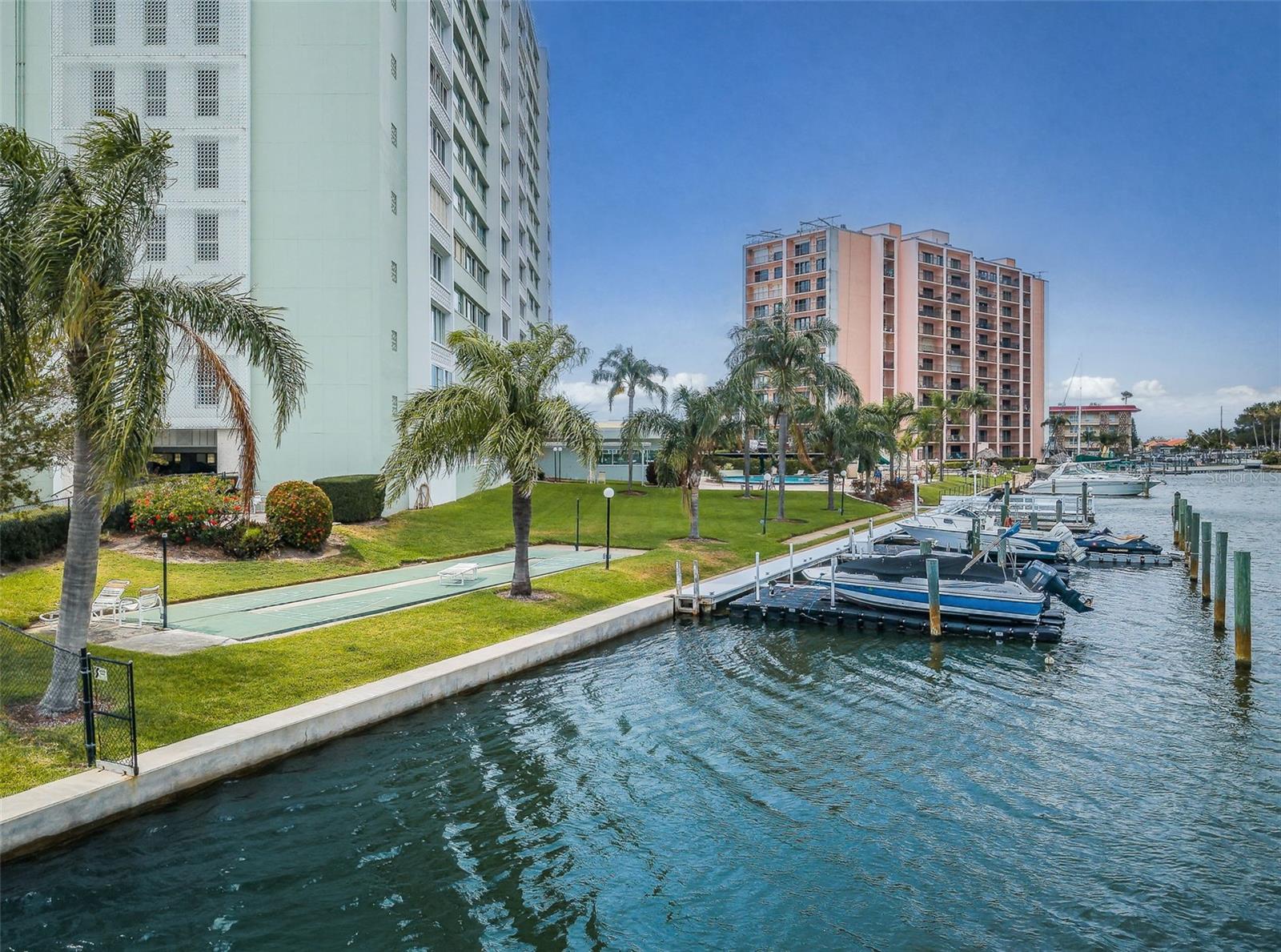 HORIZON HOUSE CO-OP - Residential