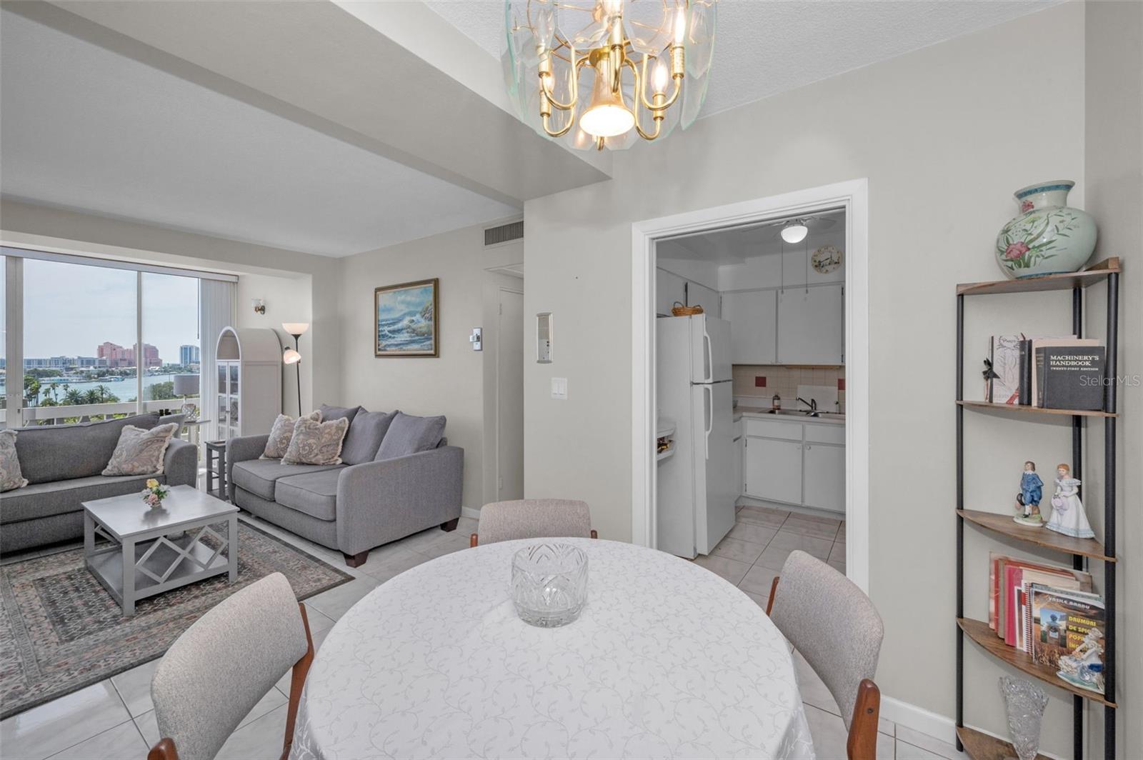 HORIZON HOUSE CO-OP - Residential