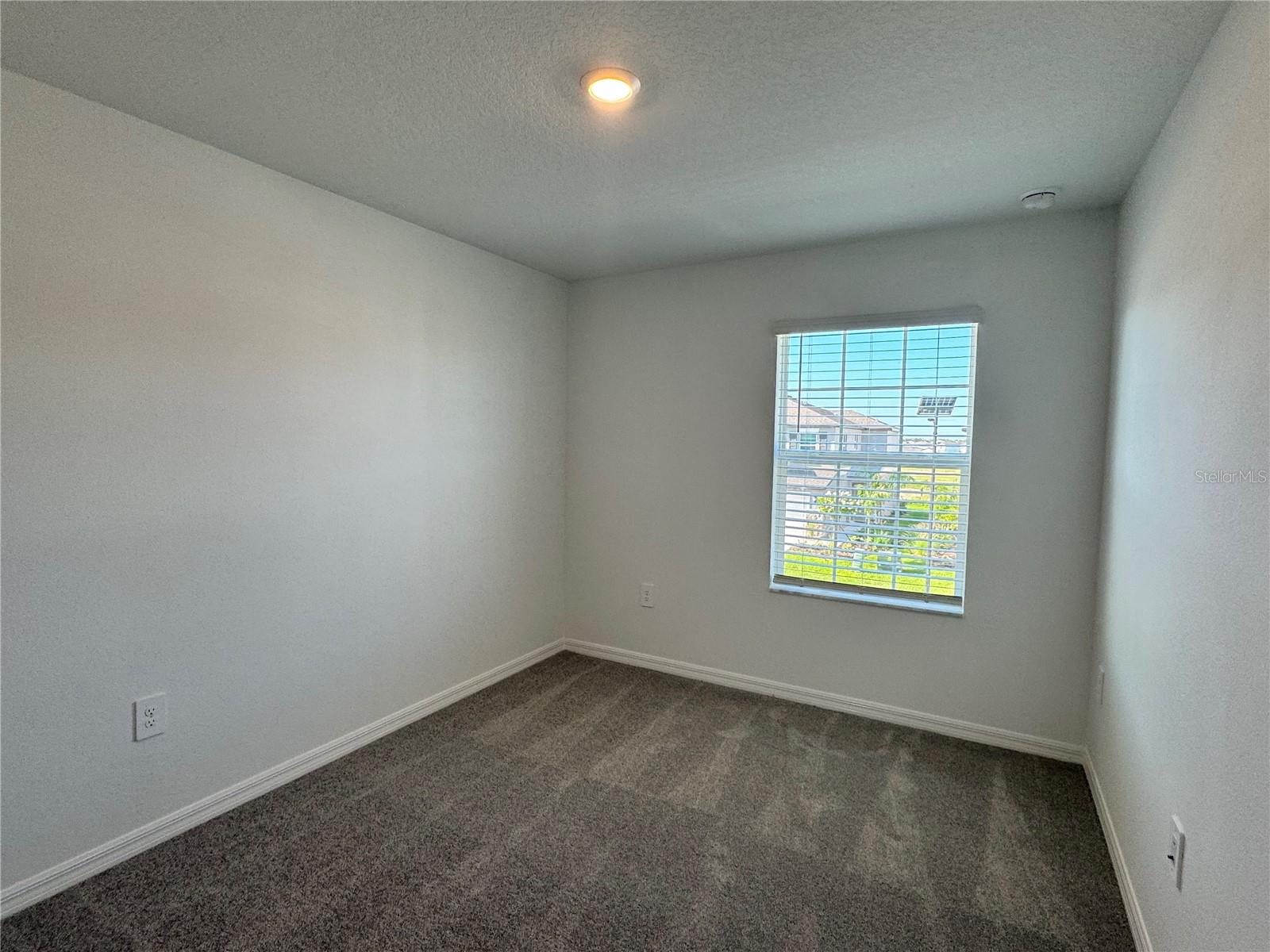 SEAIRE TOWNHOMES - Residential Lease