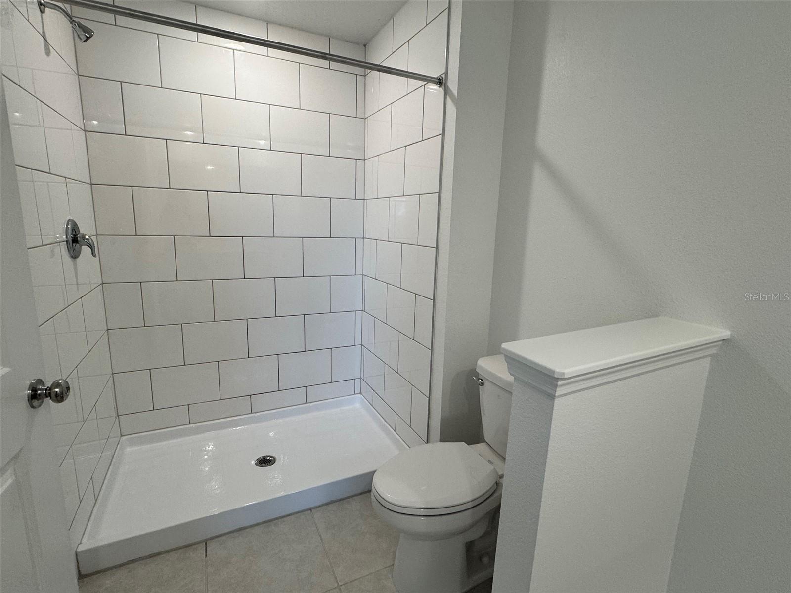 SEAIRE TOWNHOMES - Residential Lease