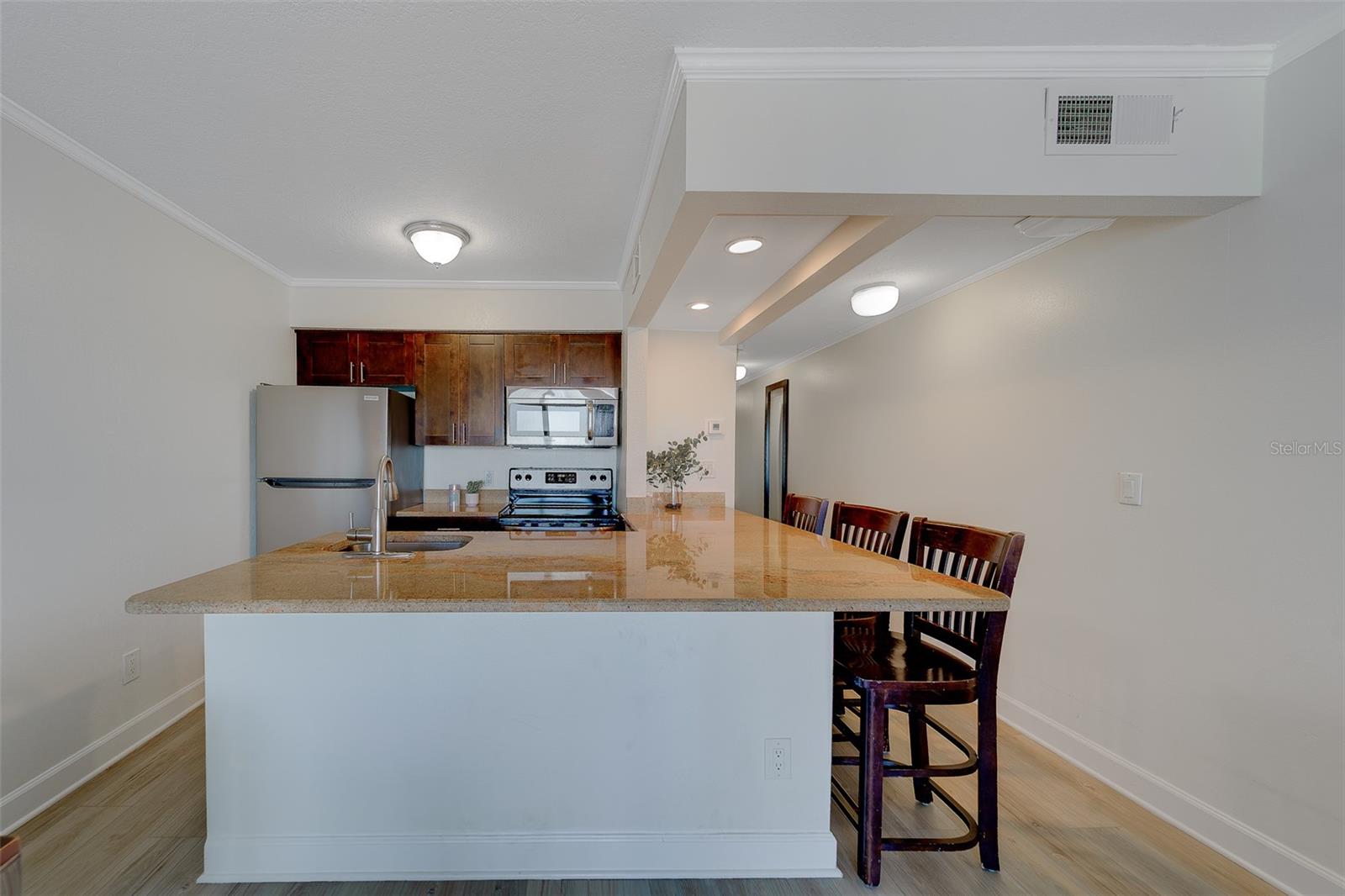 2506 N ROCKY POINT DRIVE 420