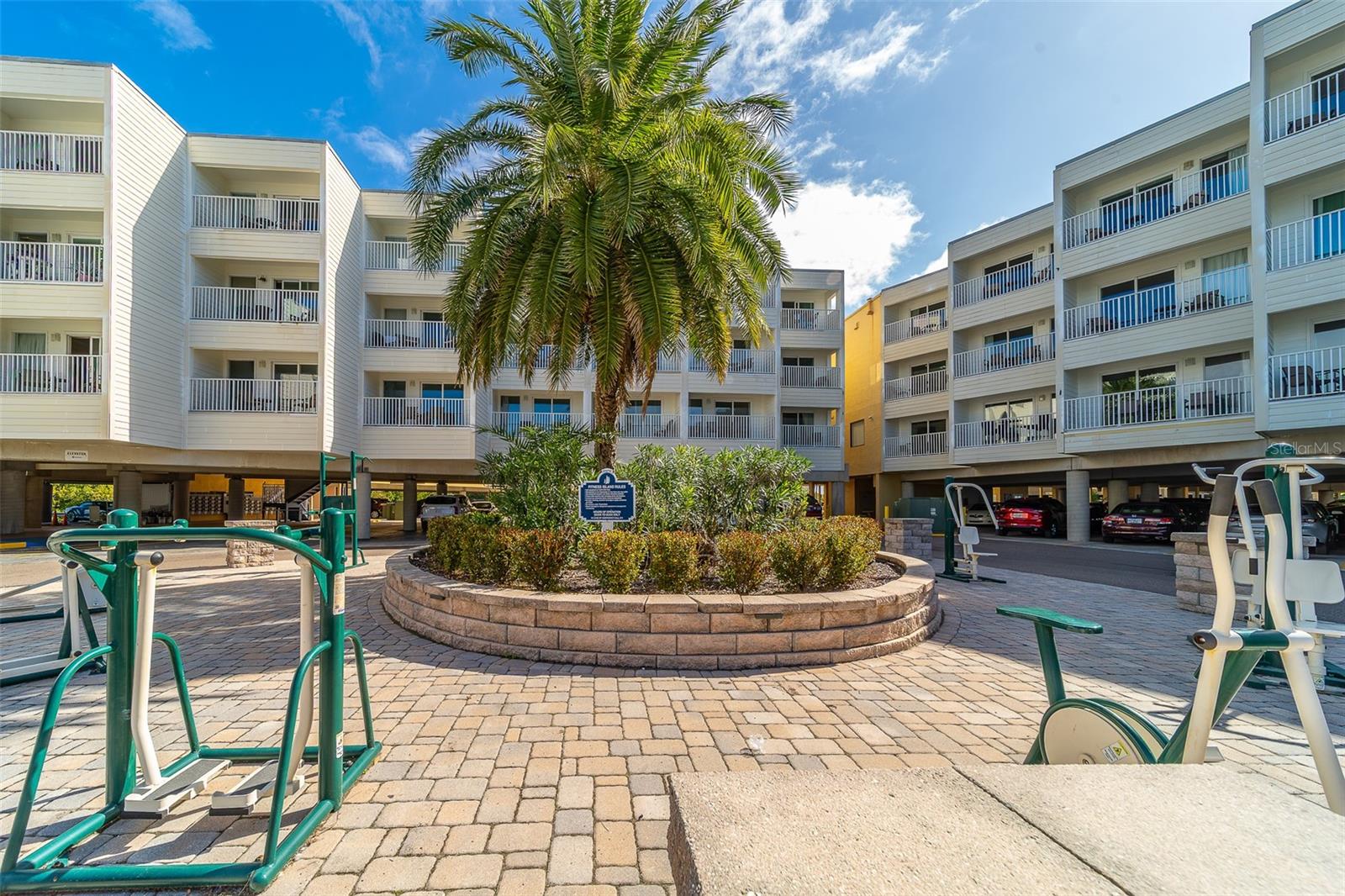 SAILPORT RESORT CONDO ON - Residential