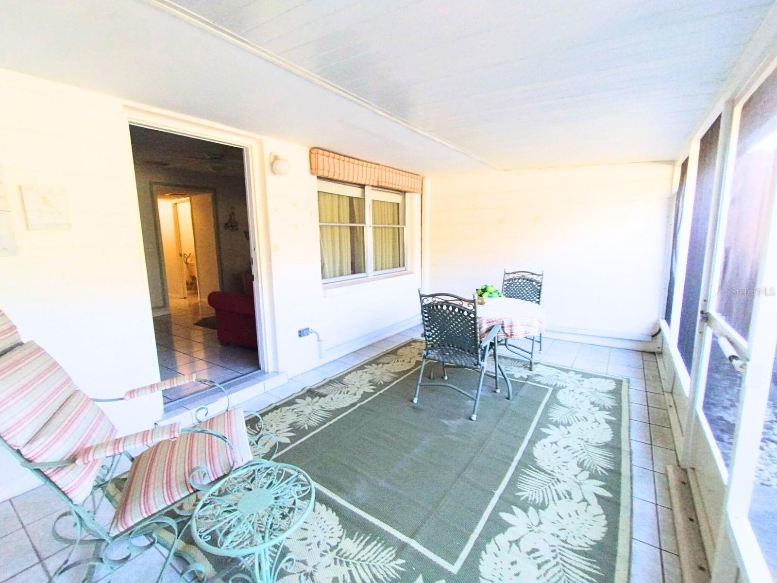 ON TOP OF THE WORLD - Residential