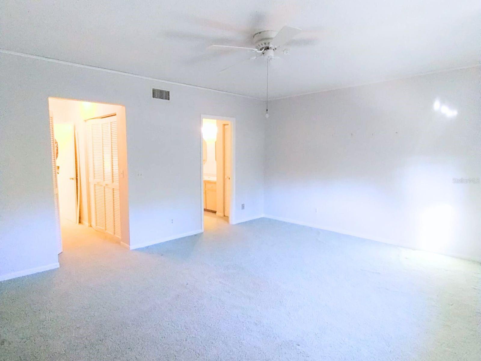 ON TOP OF THE WORLD - Residential