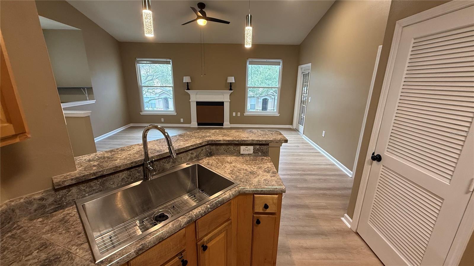 THE VILLAS CONDO - Residential