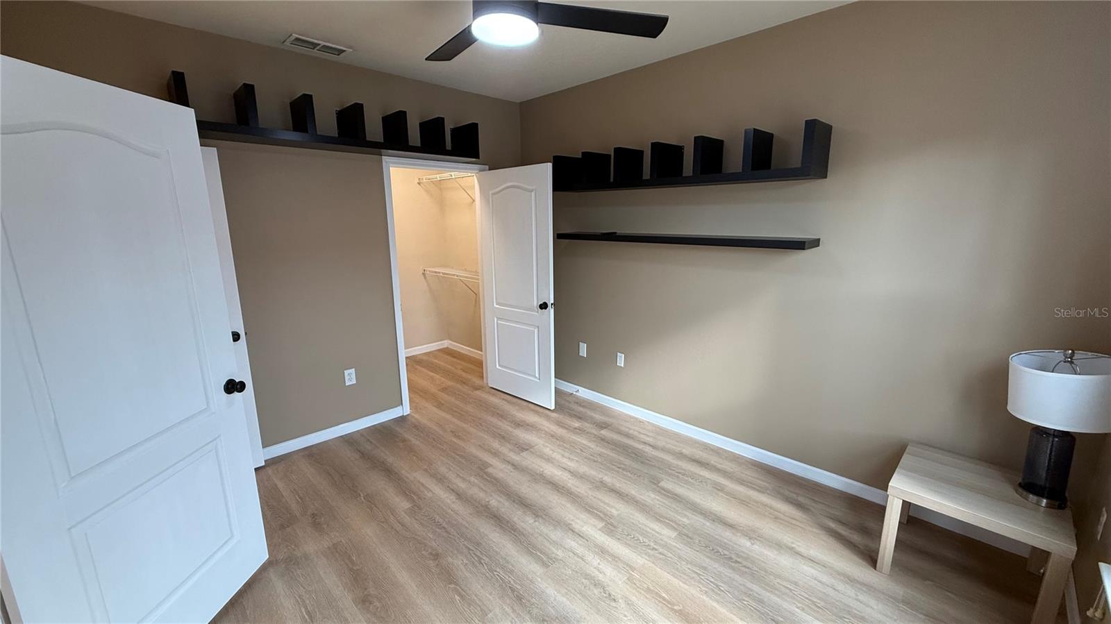 THE VILLAS CONDO - Residential