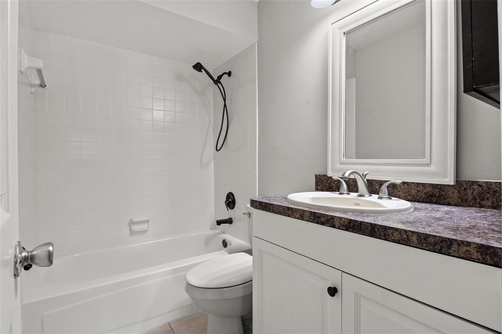 PINE GROVE CONDO AT BLOOMINGDALE - Residential