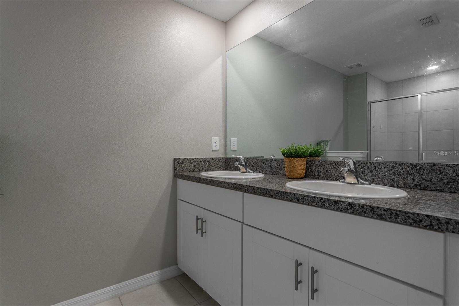 BELMONT TWNHMS PRCL F - Residential