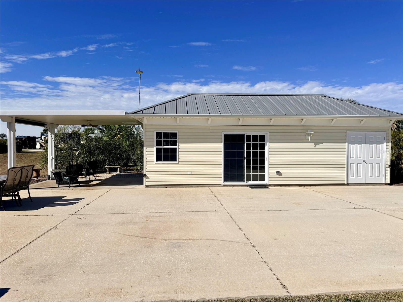 FLORIDA GRANDE MOTOR COACH RESIDENCE - Land