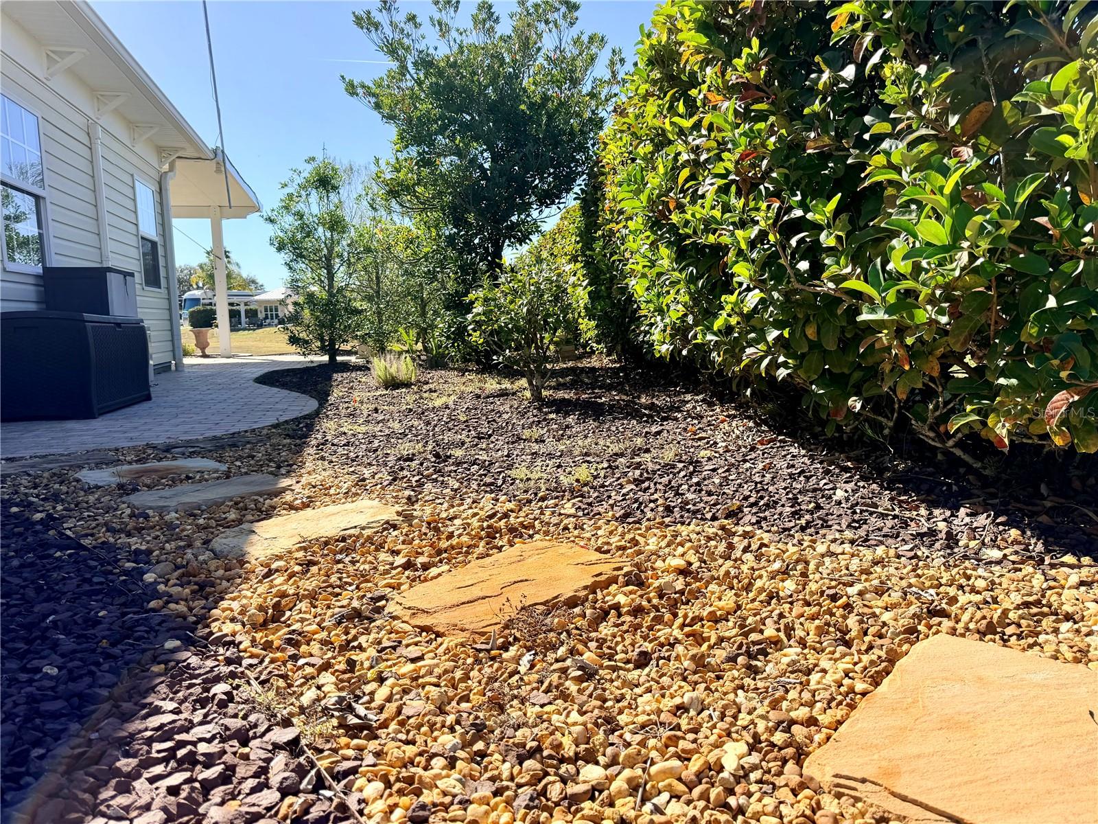 FLORIDA GRANDE MOTOR COACH RESIDENCE - Land