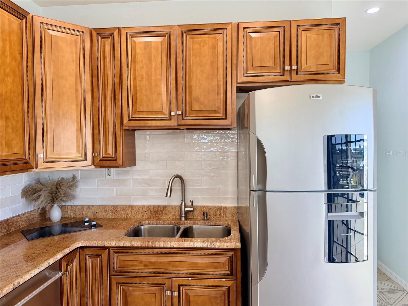 FLORIDA GRANDE MOTOR COACH RESIDENCE - Land