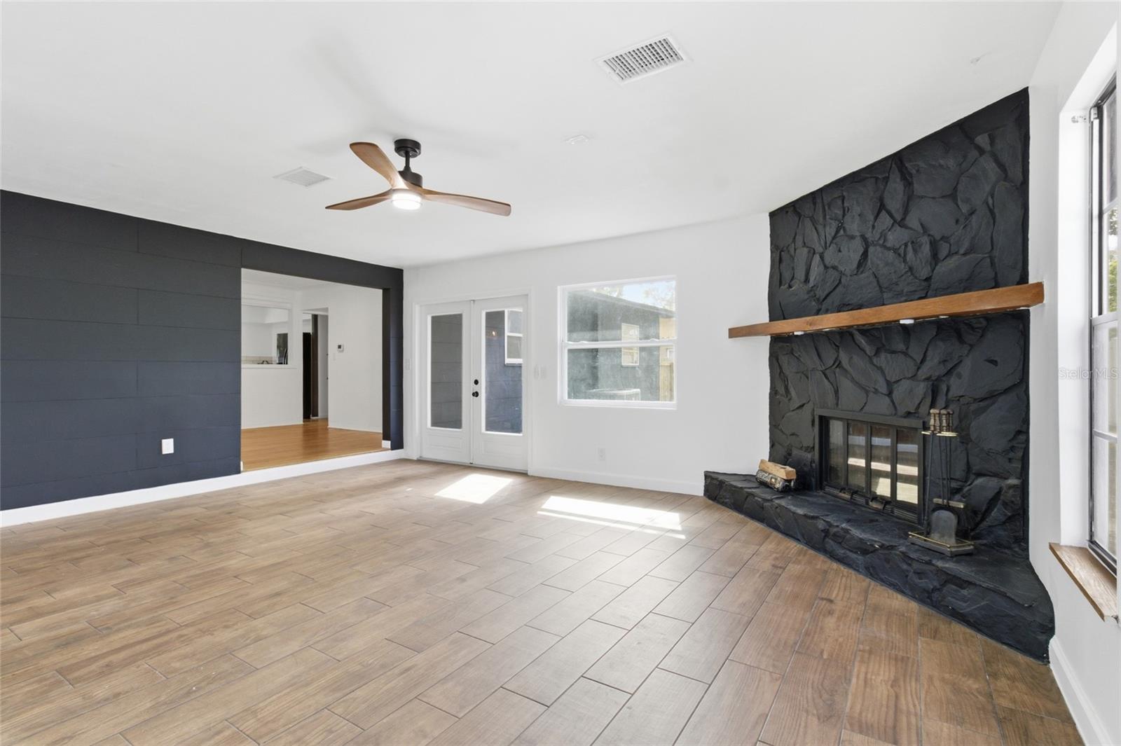 MOOREFIELD HEIGHTS - Residential