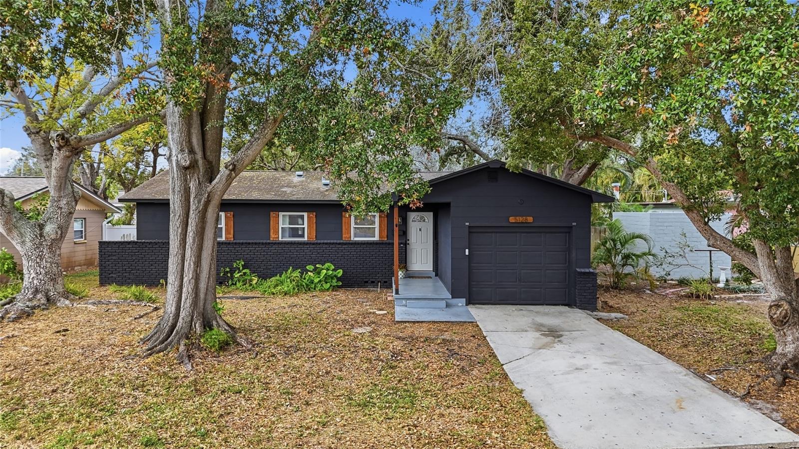 MOOREFIELD HEIGHTS - Residential