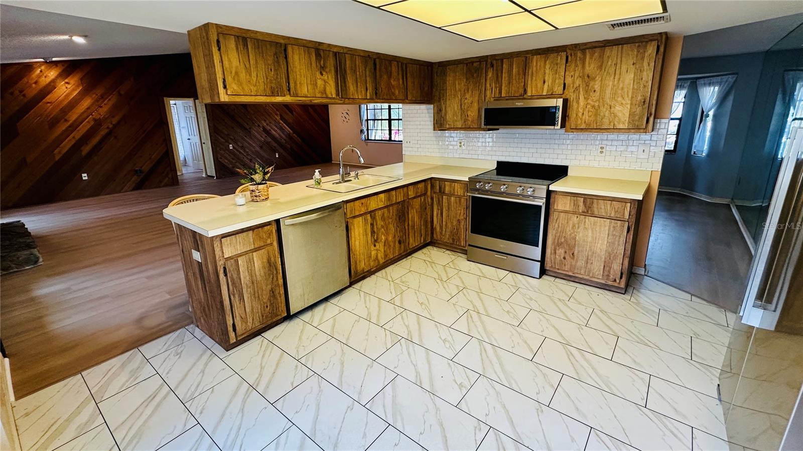 MONTEREY GARDENS - Residential