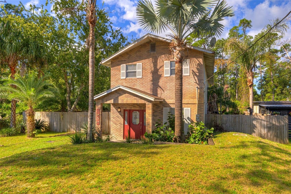 Photo of 1950 9th Avenue, Deland, FL 32724 (MLS # V4951927)