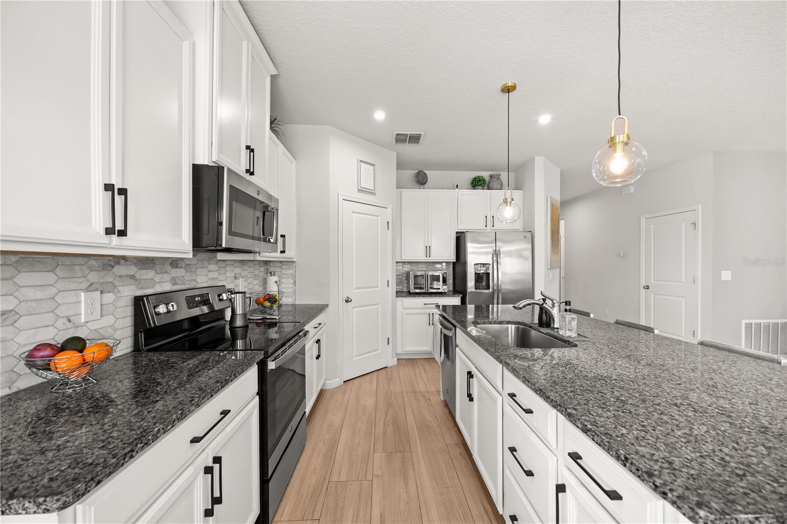 KENSINGTON RESERVE PH II - Residential