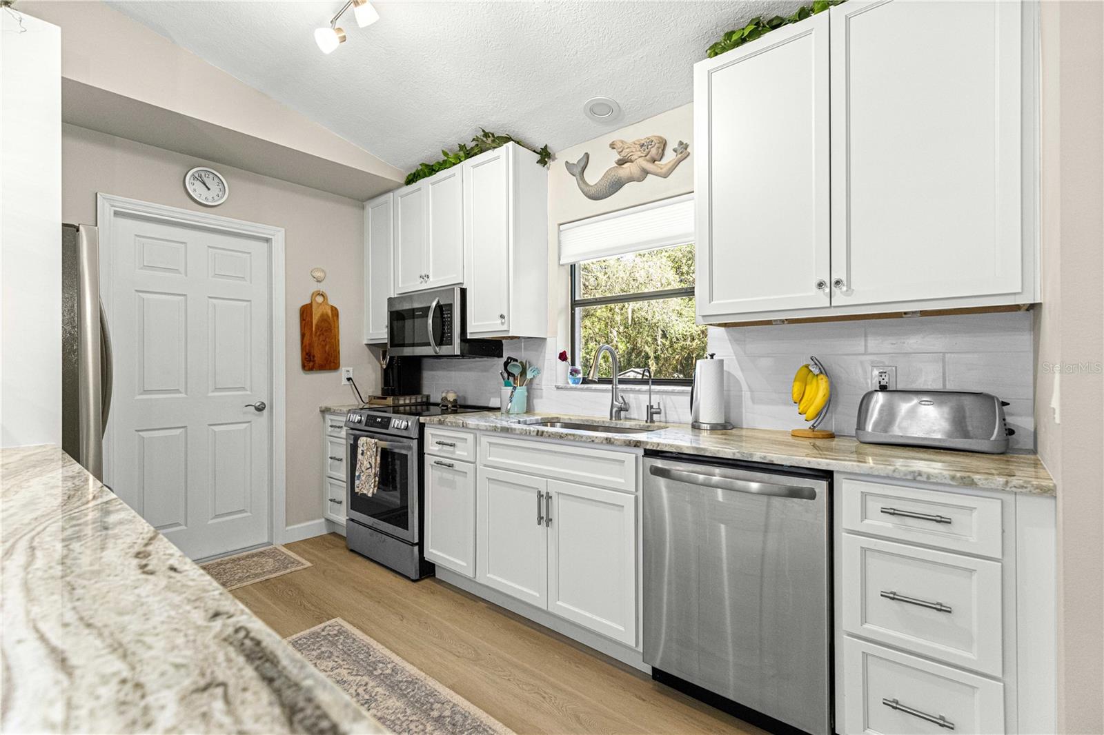 CITRUS HILLS - Residential