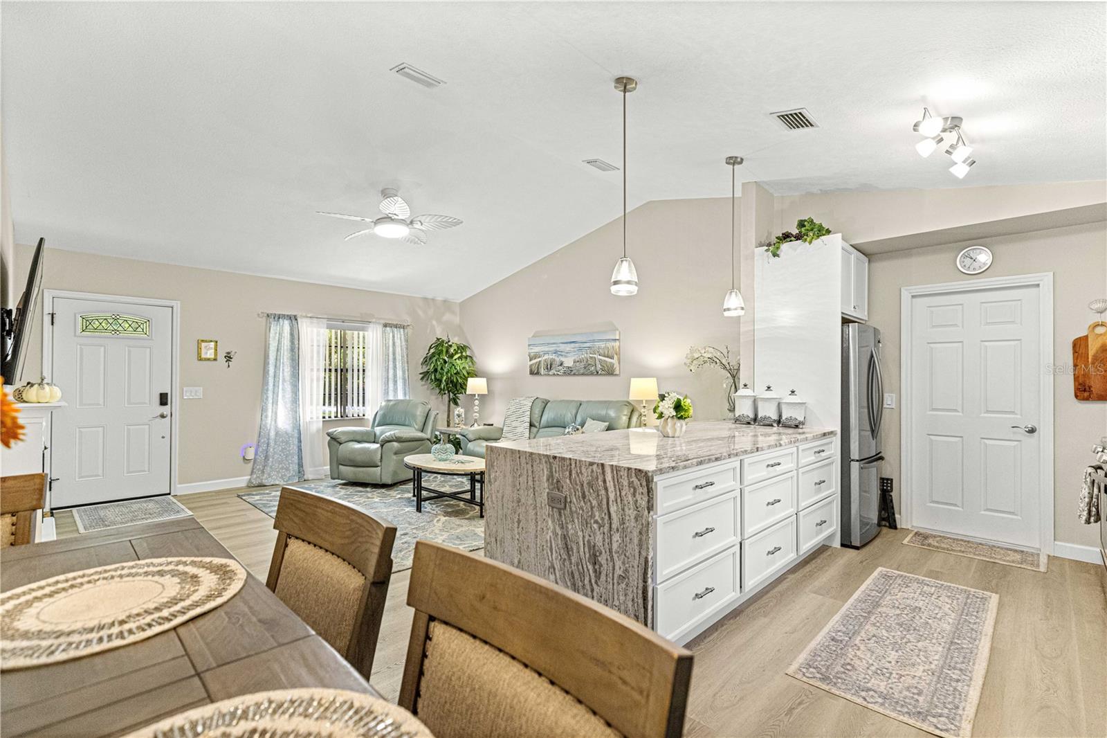 CITRUS HILLS - Residential