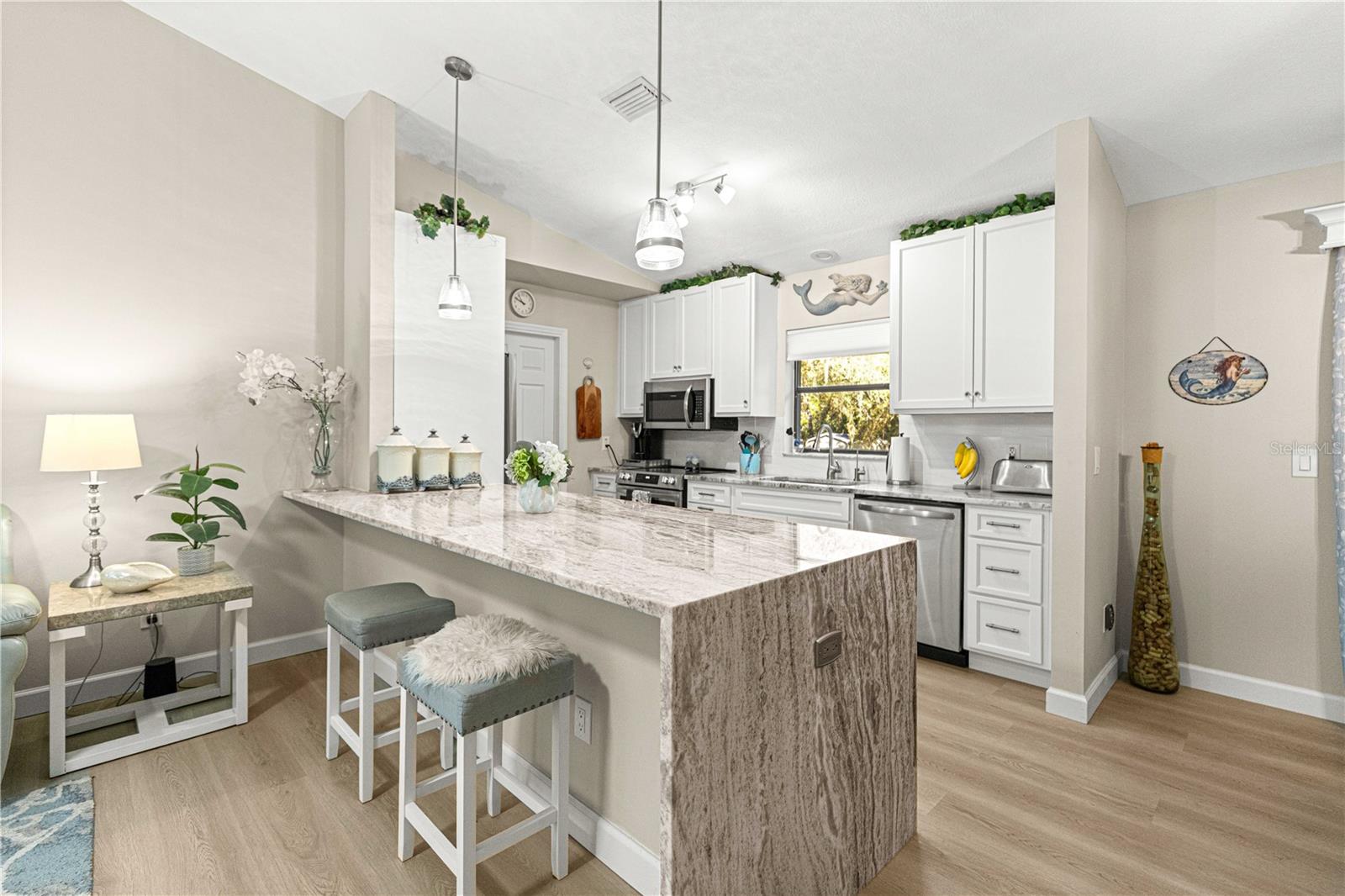 CITRUS HILLS - Residential